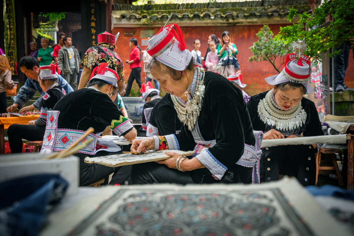 革家寨蜡染.jpg