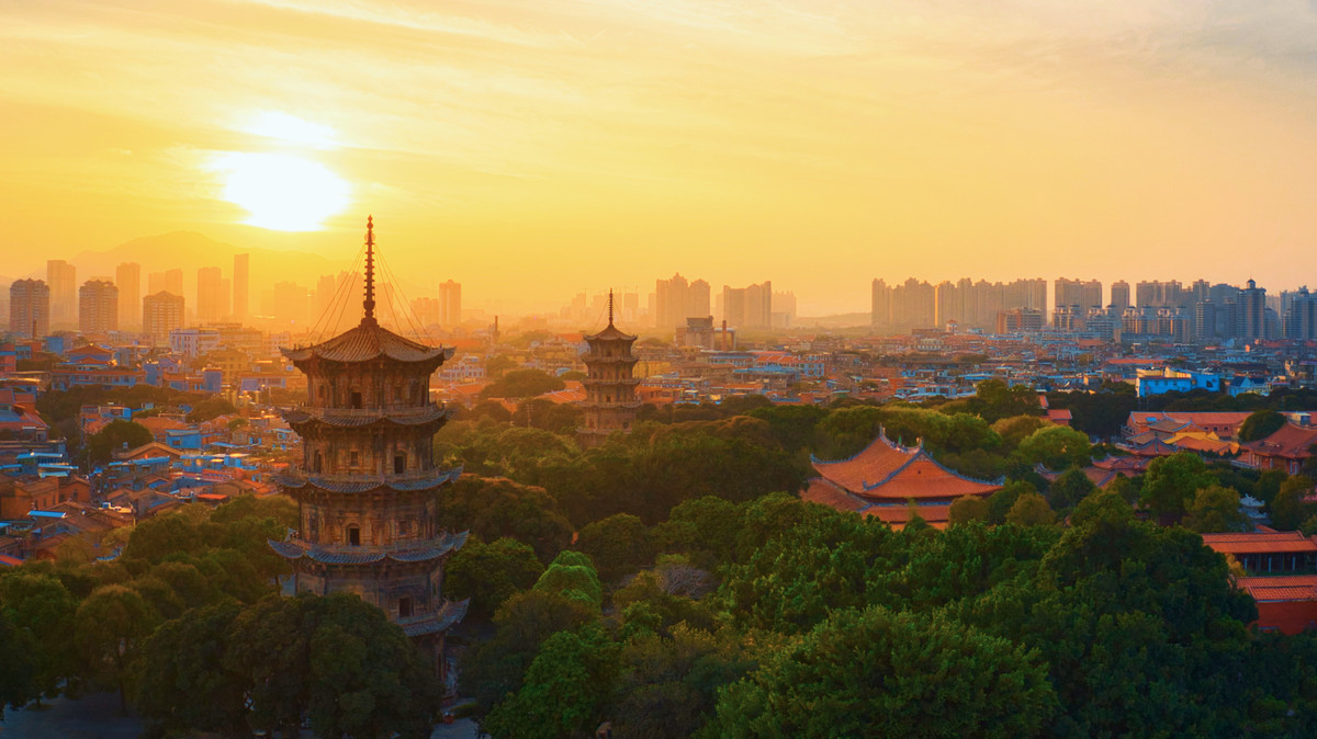 开元寺东西二塔.jpg